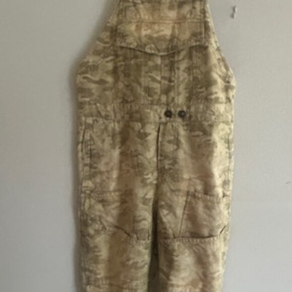 We The Free Way It Goes Camo Bib Adjustable Strap Back Cinch Harem Overalls NEW - Picture 7 of 16